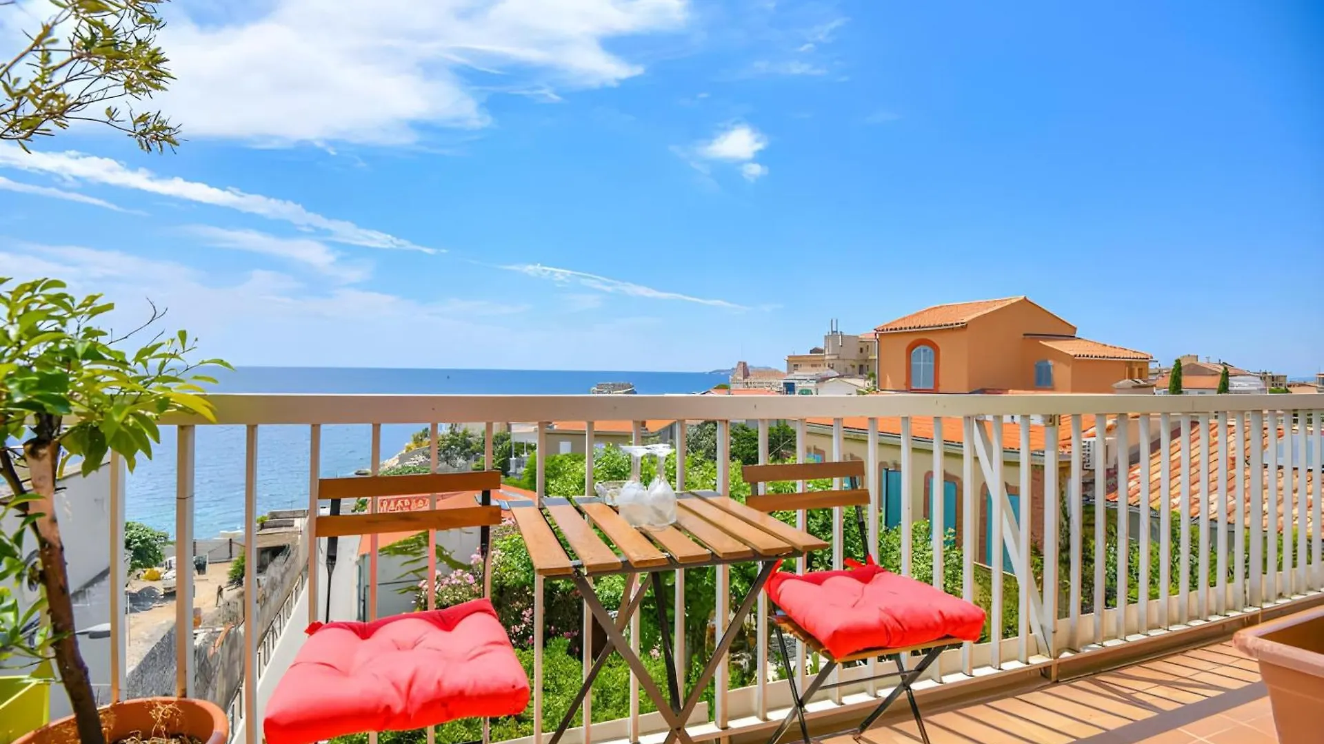 Un Balcon Sur La Mediterranee Marseille 0*,